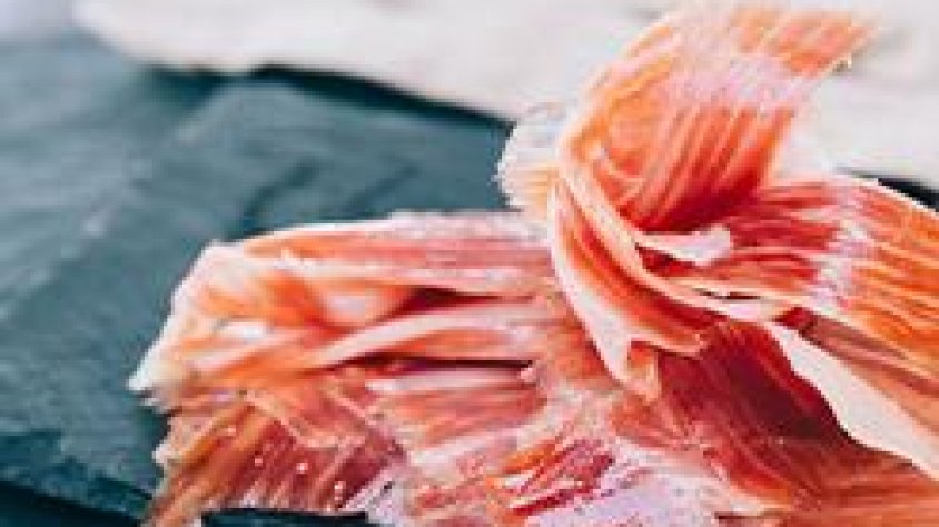 Alta Alella programa diversos tastos de formatge i pernil maridats amb els seus vins