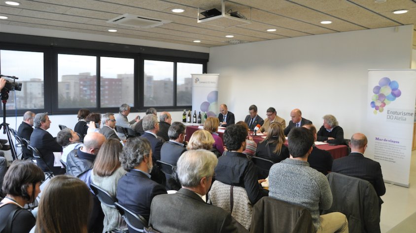 Un moment de la presentació de les Jornades al CAT de Teià
