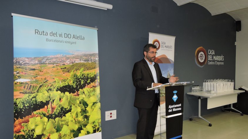 El president del Consorci DO Alella, Andreu Francisco, durant la presentació de la Ruta