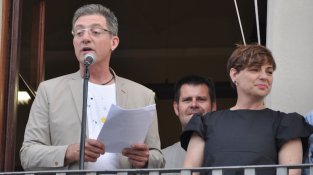 El pregoner d'aquesta edició, Fermí Fernàndez, amb l'alcadessa de Tiana, Ester Pujol
