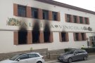 Un incendi crema part de les instal·lacions d’Alella Vinícola