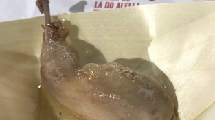 Cuixeta de guatlla en escabetx. Maridatge: Semi (Papers de vi)
