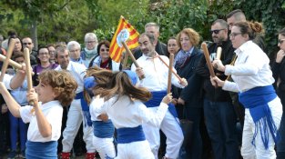 Vi, festa i tradicions catalanes a la presentació del primer DO Alella de 2018