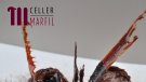 Peres banyades amb xocolata i farcides de caramel de vi Marfil Violeta