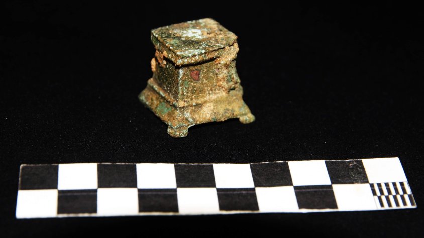 Troben un templet per al culte domèstic al celler romà de Vallmora