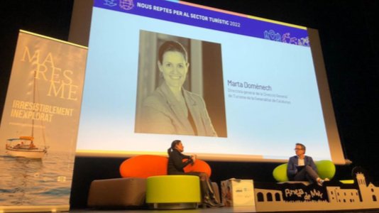 La directora general de Turisme de Catalunya, Marta Domènech, amb Jaume Marín, expert en màrqueting turístic