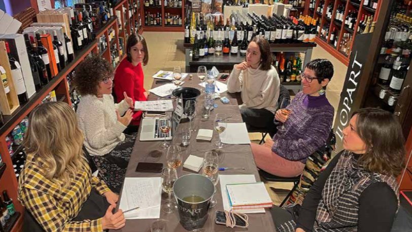 Compartim el tast d'escumosos DO Alella que vam publicar al darer número de Papers de vi