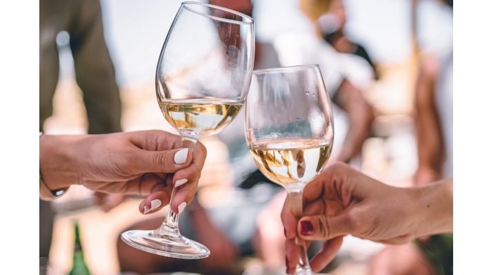 Diumenge 27, Diumenge de vins a Alella