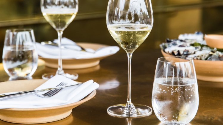 Organitzen una taula rodona sobre cultura i gastronomia a Alella