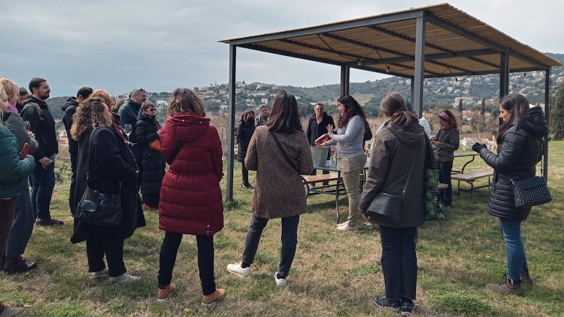 Un grup de guies turístics a Can Boquet, seu del celler Bouquet d'Alella