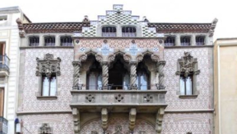 Detall de la casa Coll i Regàs, de Mataró, obra de Puig i Cadafalch